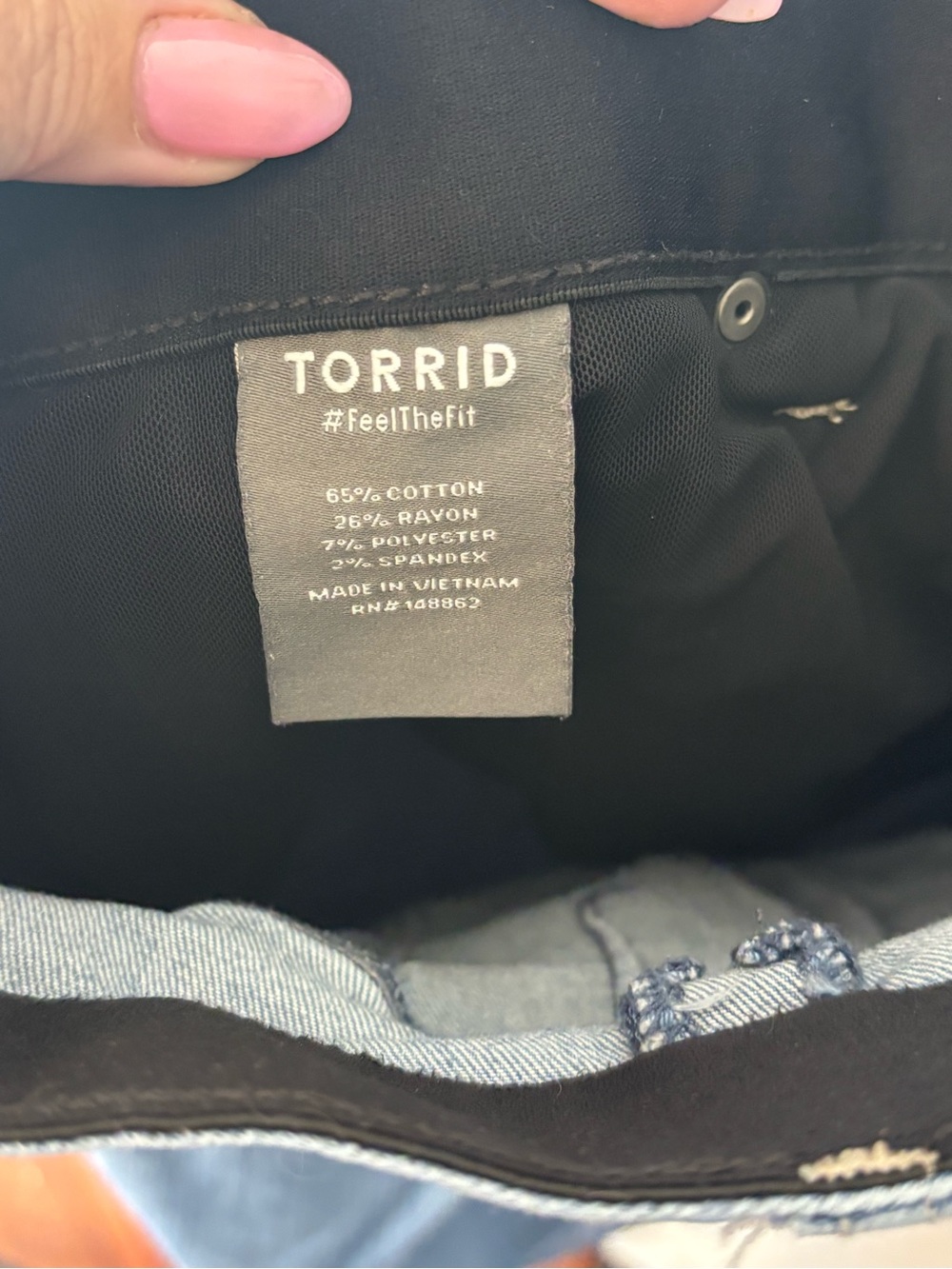 Torrid Light Wash Straight Leg Women's Jeans Plus Size with Spandex - Picture 4 of 4